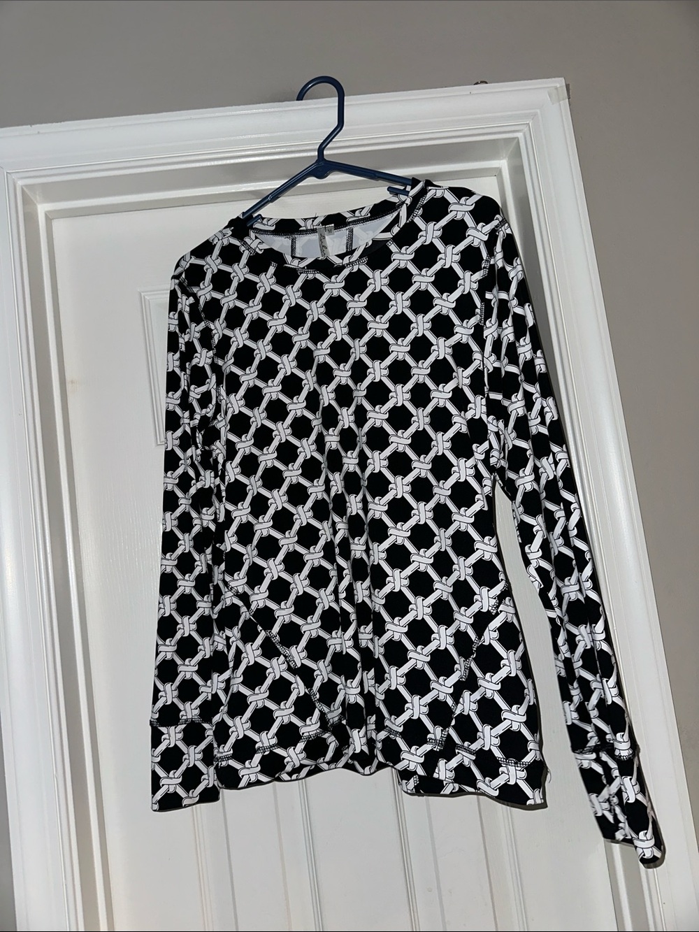Lulu b long sleeve top